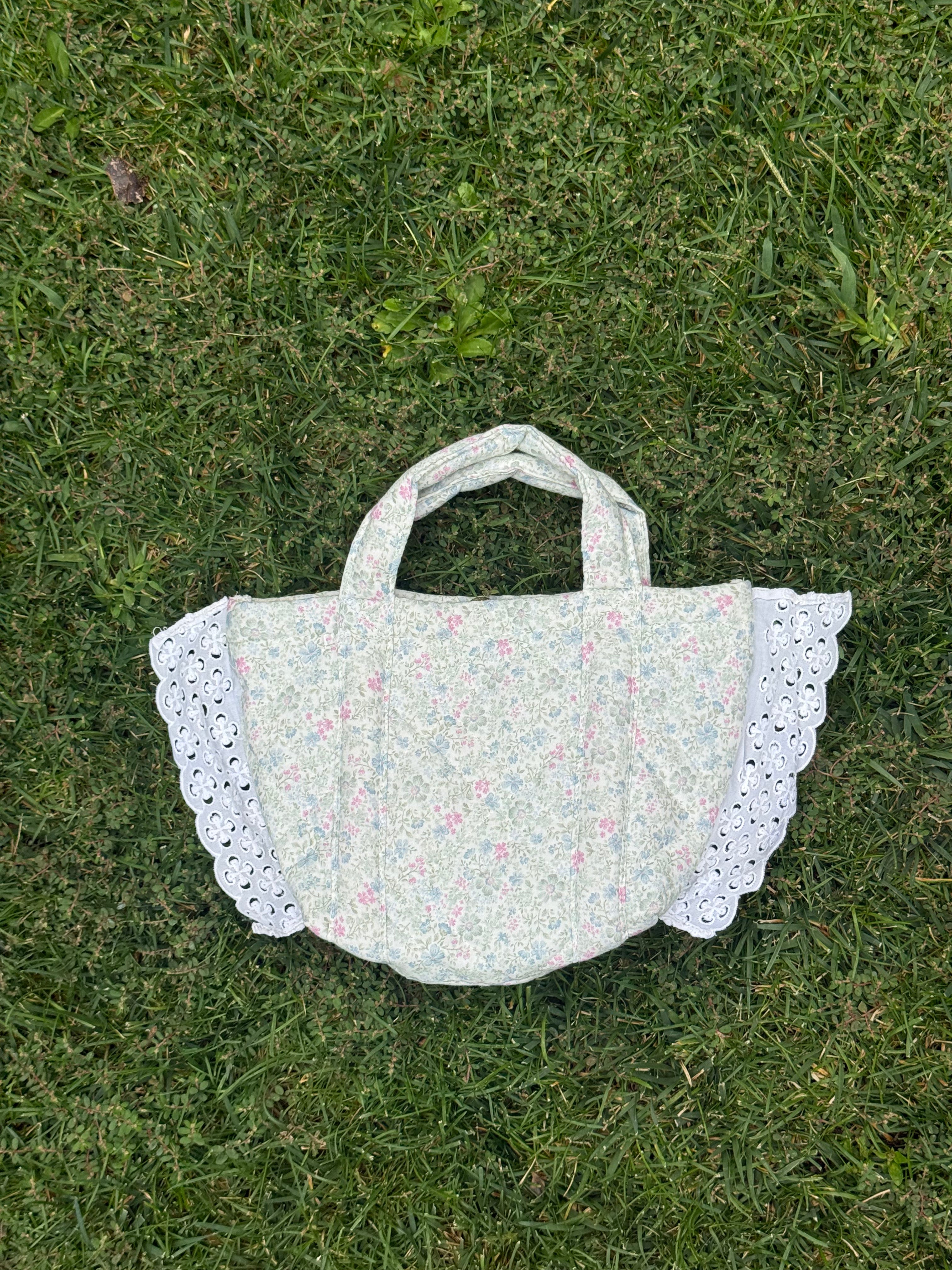 Capazo de niña