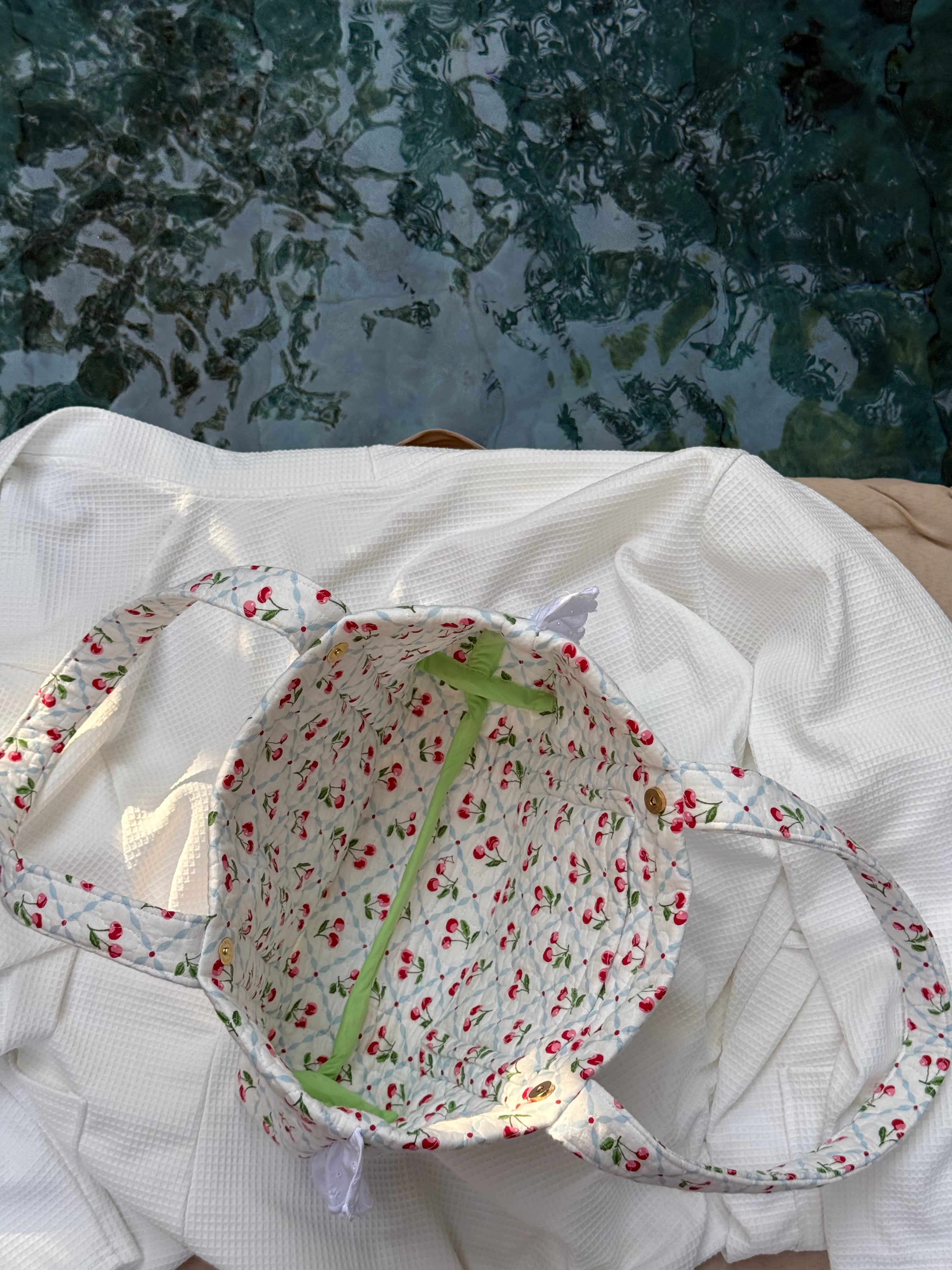Small Broderie Cherry Basket