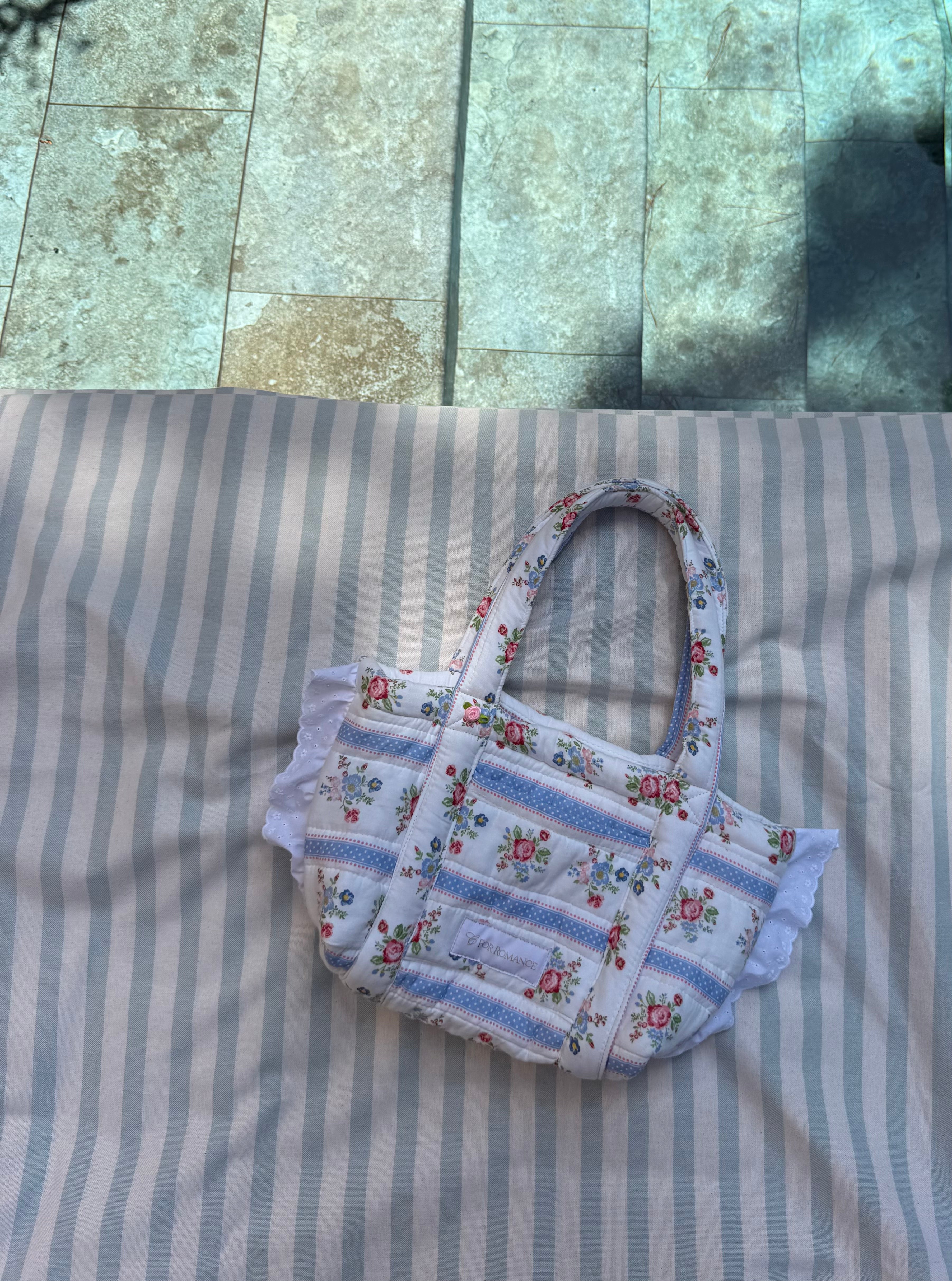 Small Cloud Basket